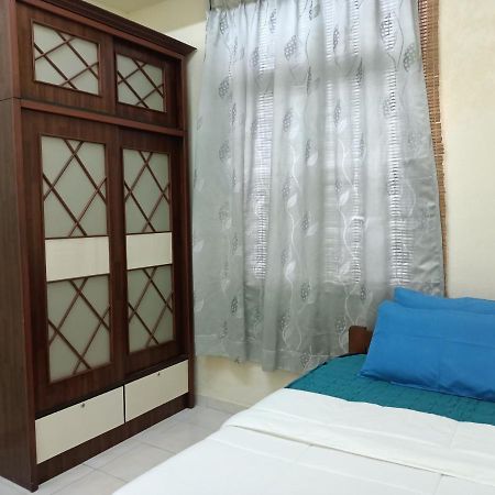 Oyo Home 90419 Sahar Guesthouse Malacca Eksteriør bilde