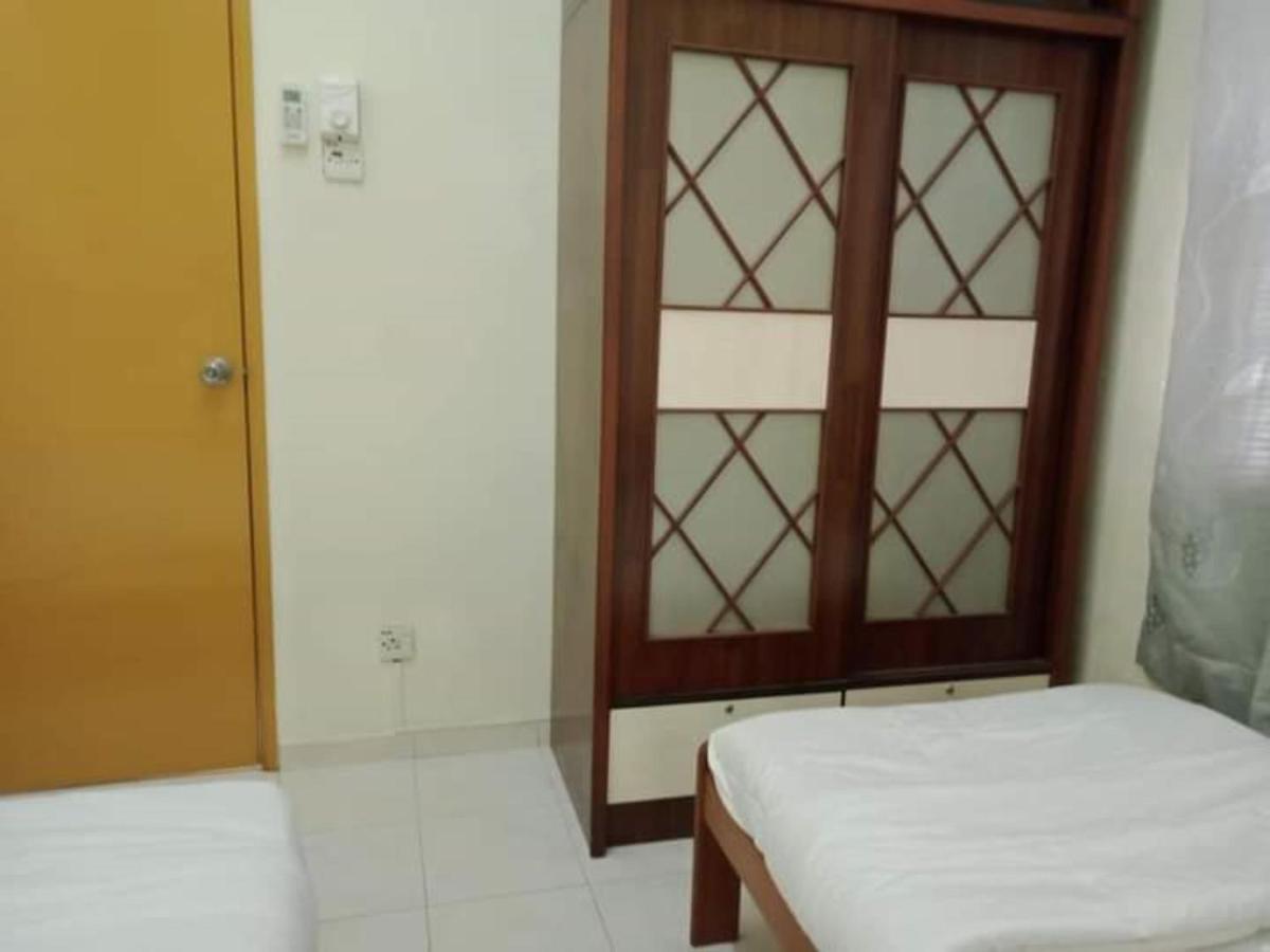 Oyo Home 90419 Sahar Guesthouse Malacca Eksteriør bilde