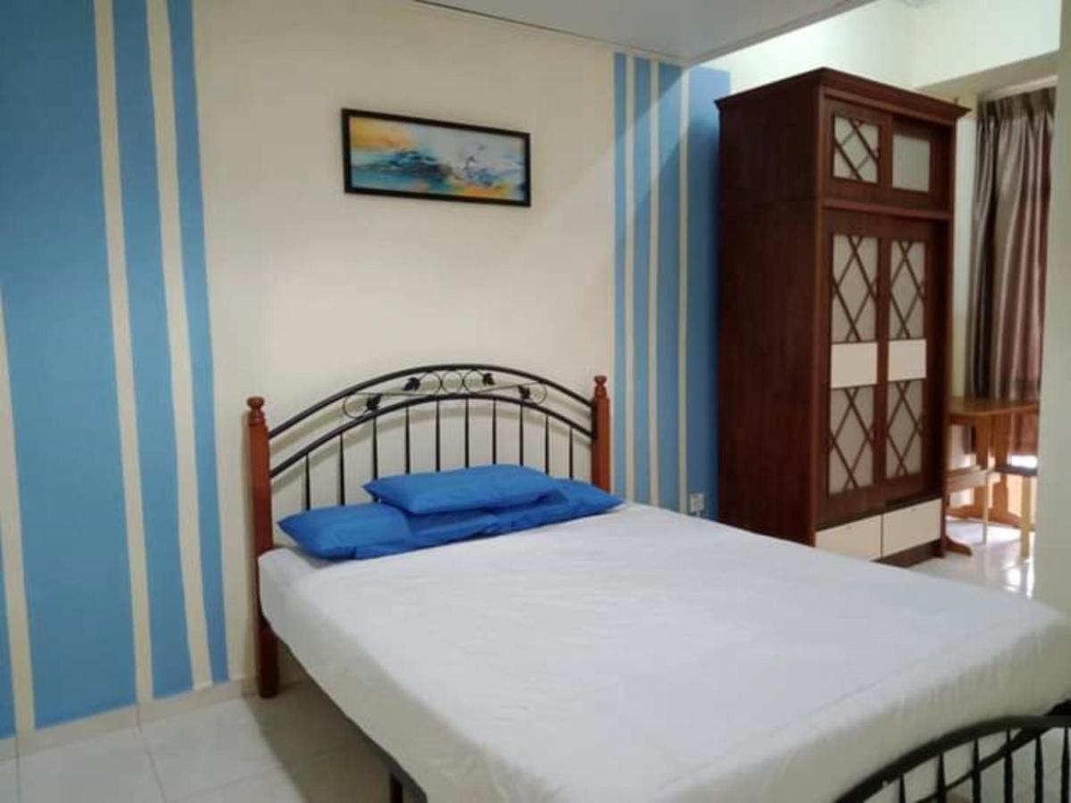 Oyo Home 90419 Sahar Guesthouse Malacca Eksteriør bilde