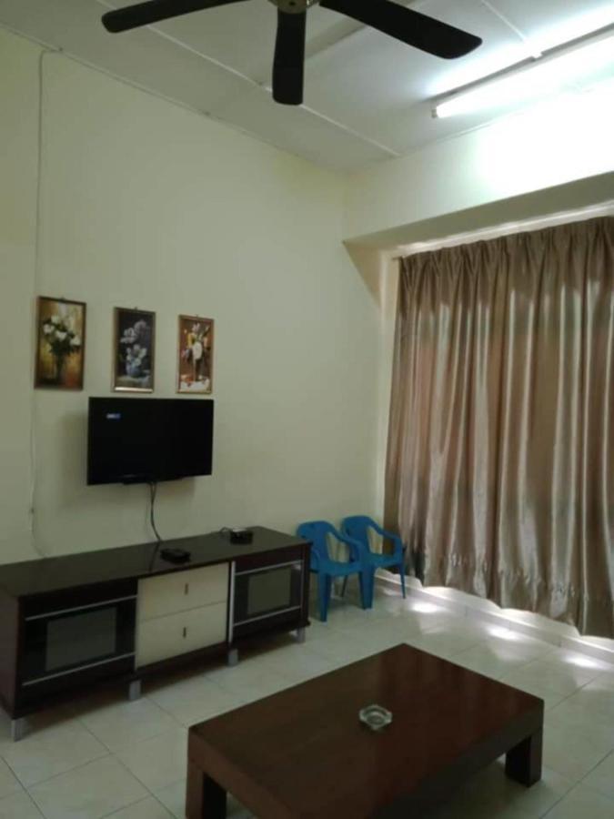 Oyo Home 90419 Sahar Guesthouse Malacca Eksteriør bilde