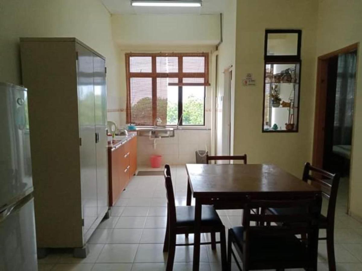 Oyo Home 90419 Sahar Guesthouse Malacca Eksteriør bilde