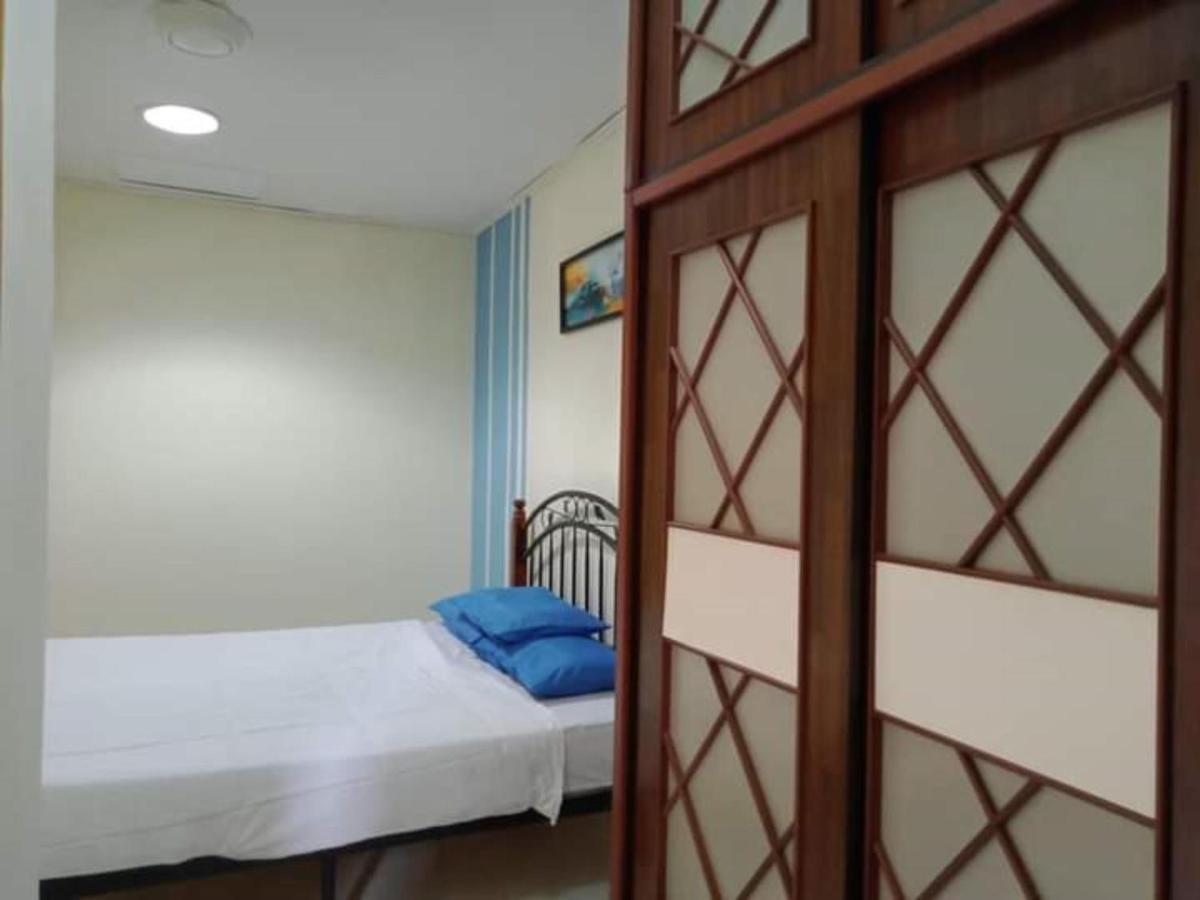 Oyo Home 90419 Sahar Guesthouse Malacca Eksteriør bilde